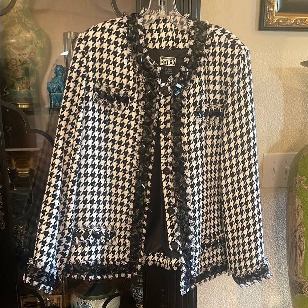 Chic Black and White Houndstooth Jacket. Stunning bead work! Like new!